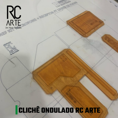 Imagem de um clichê ondulado RC Arte